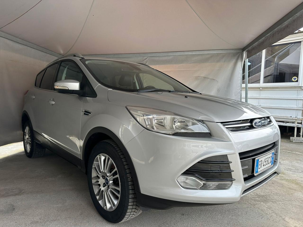 Ford Kuga 2.0 TDCI 140 CV 4WD Titanium