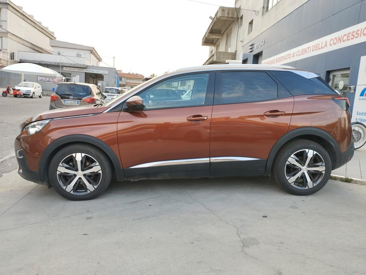 Peugeot 3008 BlueHDi 120 S&S EAT6 Allure
