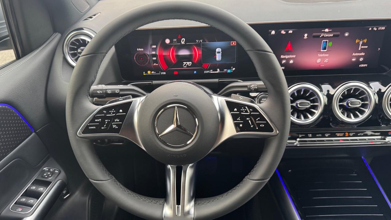 MERCEDES B SPORTSTOURER CLASSE B NEW 180 D STREET EDITION