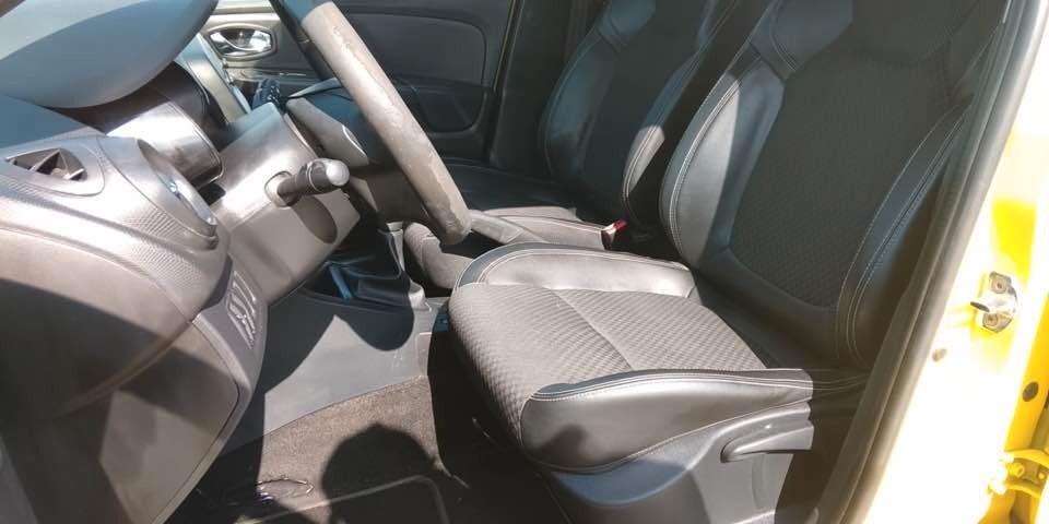 Renault Clio 1.2 75CV GPL 5 porte Costume National