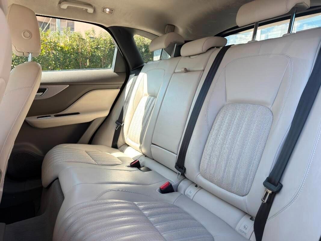 Jaguar F-Pace 2.0 D 240 CV AWD aut. Portfolio