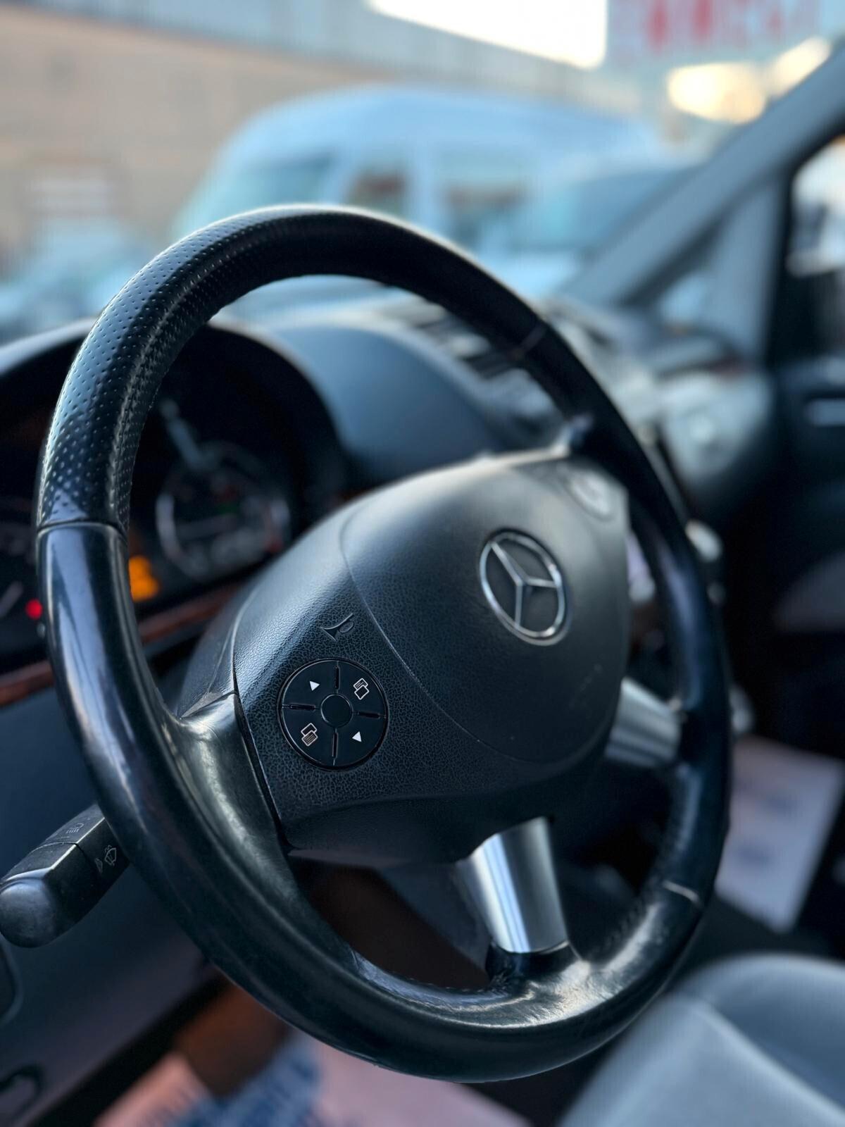 Mercedes-benz Viano 2.2 CDI 7 / 8 POSTI AUTOMATICO