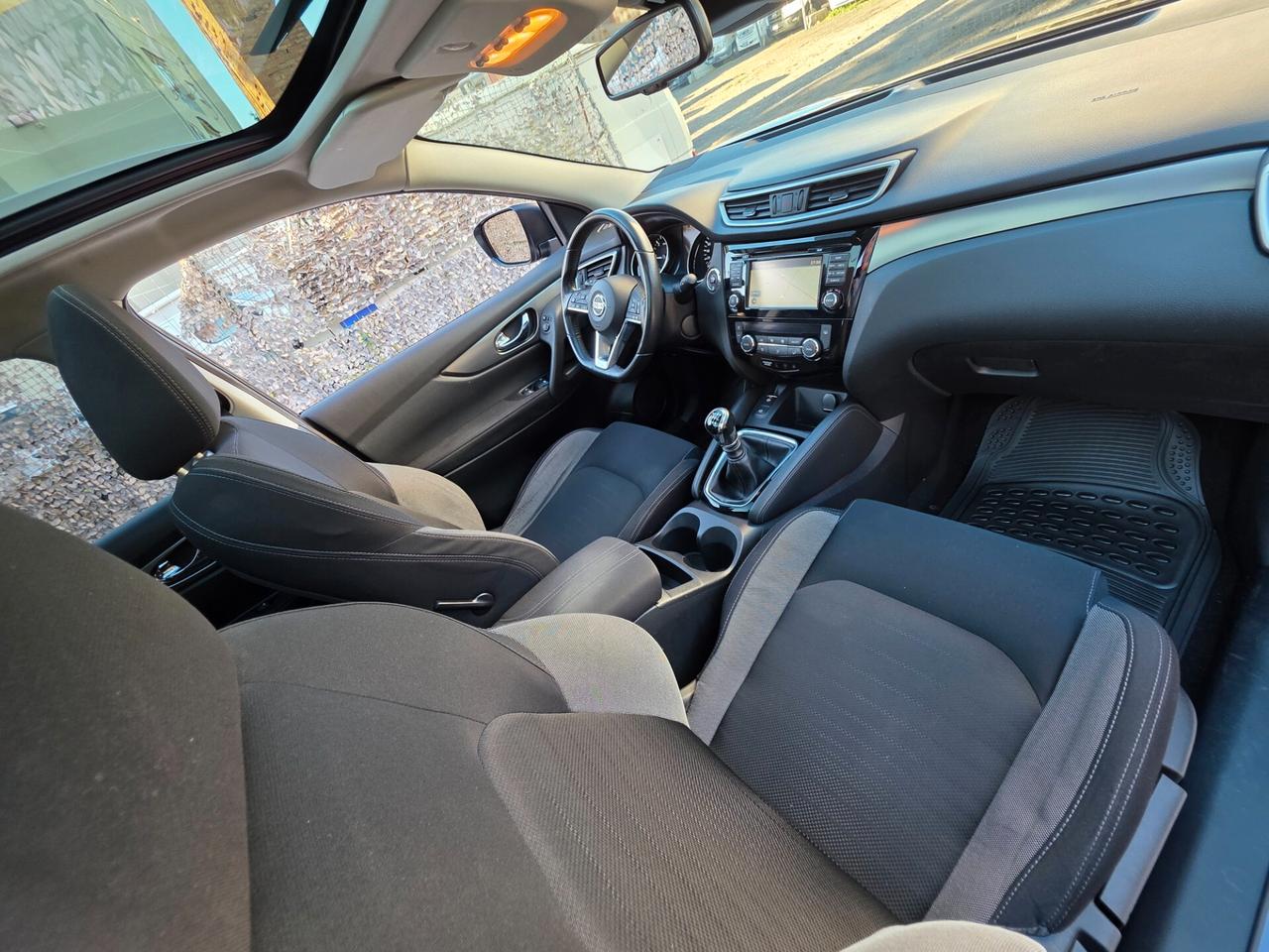 Nissan Qashqai 1.5 dCi N-Connecta PER NEOPATENTATO ZAMPOGNAUTO CT