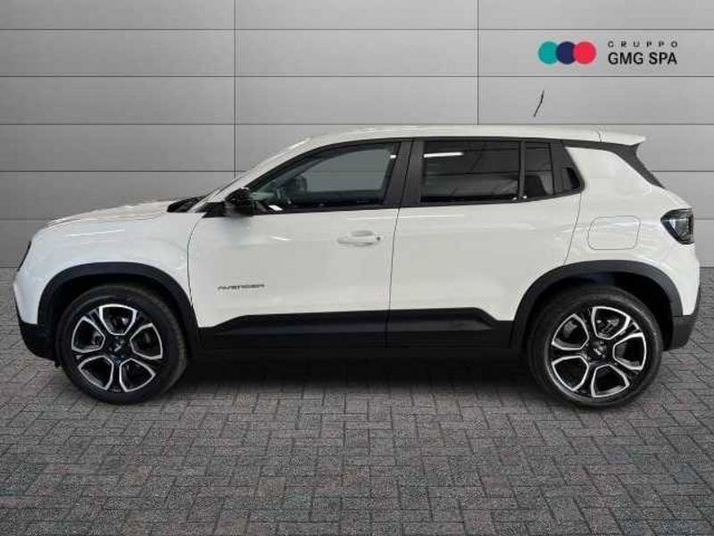 Jeep Avenger 2022 1.2 turbo e-hybrid mhev Altitude fwd 110cv edct6