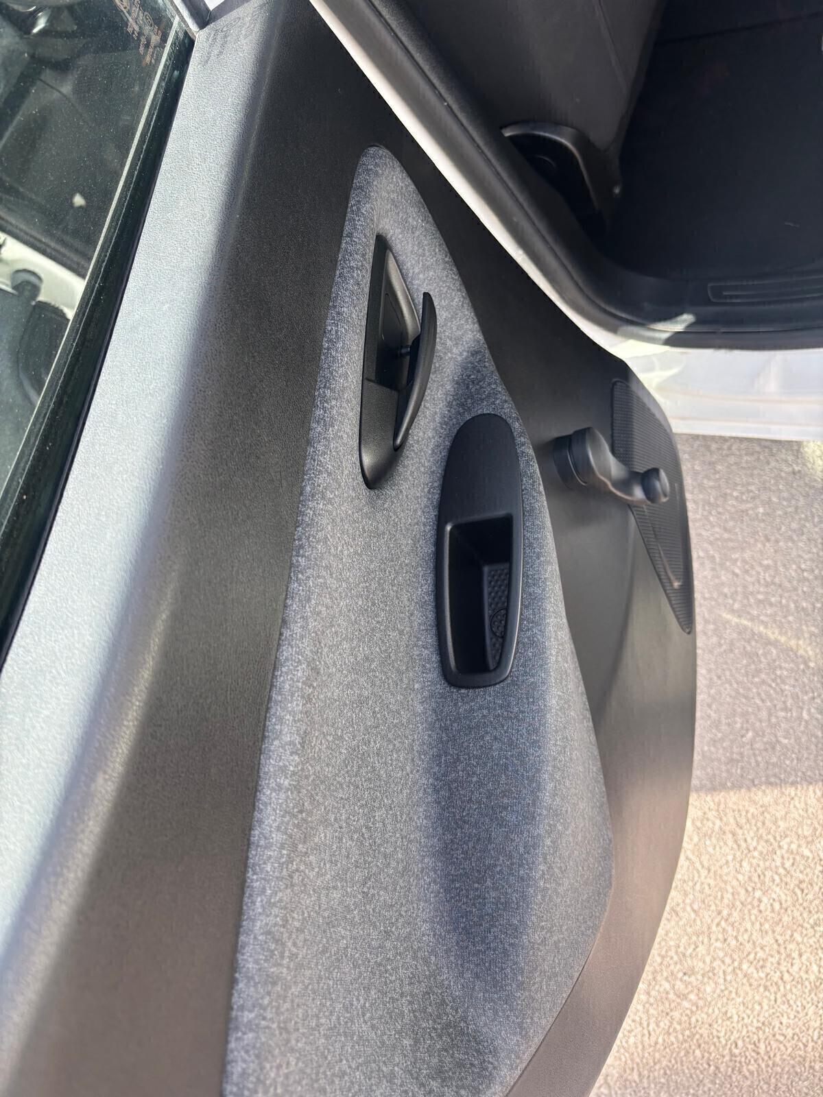 Lancia Ypsilon 1.0 FireFly 5 porte S&S Hybrid Ecochic Gold