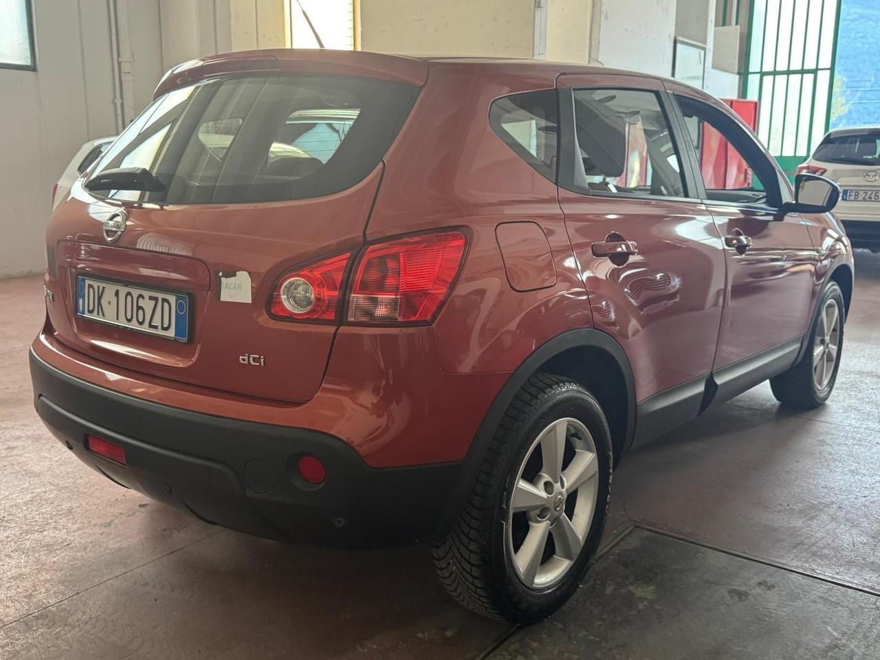 Nissan Qashqai 2.0 dCi DPF 4WD VISIA