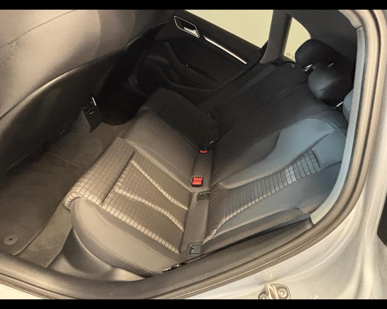 AUDI A3 IV 2020 Sportback - A3 Sportback 40 2.0 tfsi S line editi