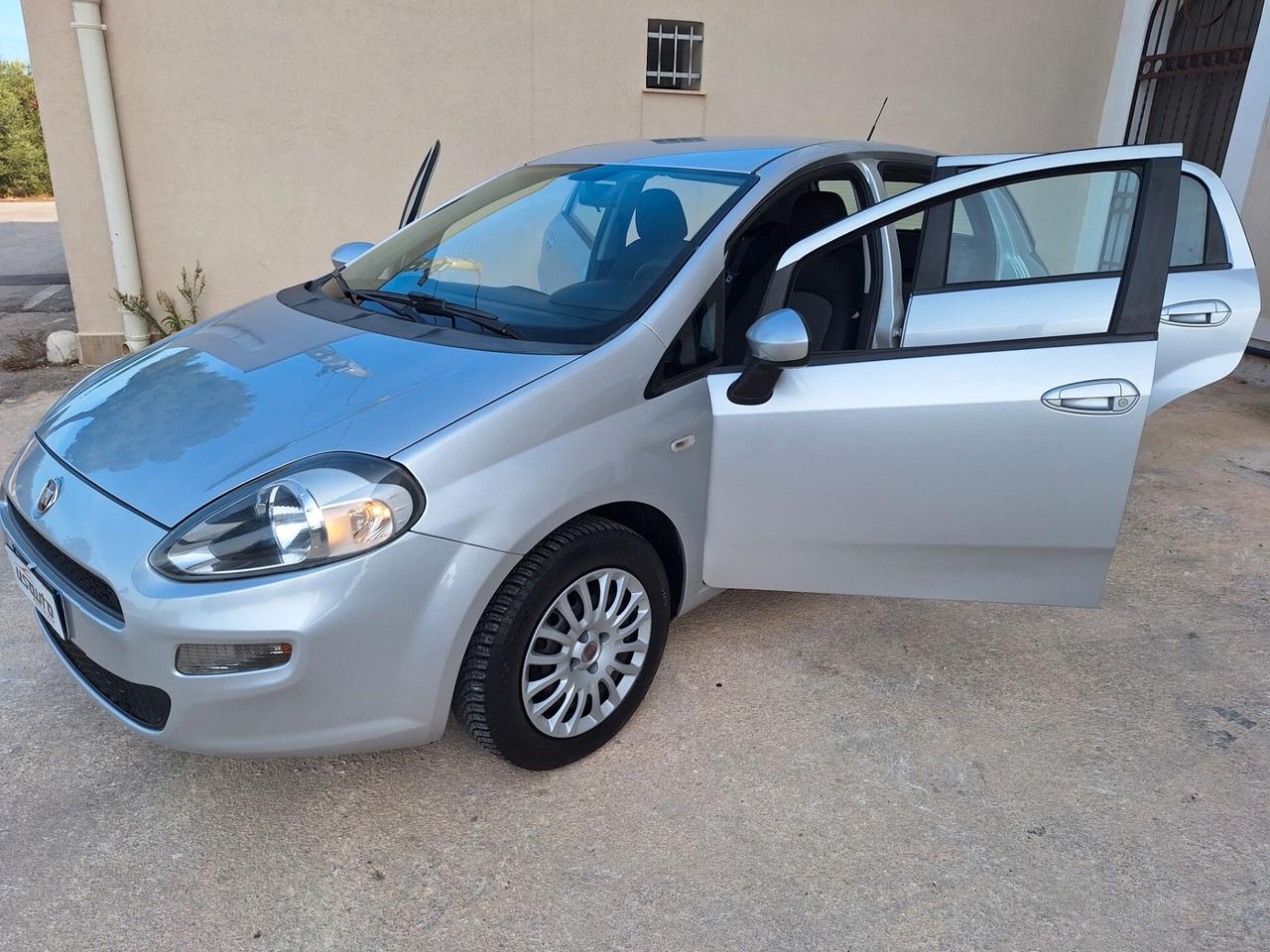 Fiat Punto 1.2 8V 5 porte Street 126000 km 2013