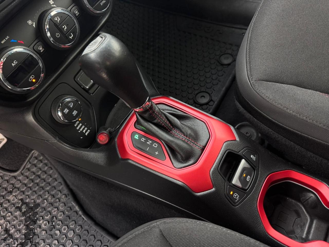 Jeep Renegade 2.0 Mjt 170CV 4WD Active Drive Low Trailhawk