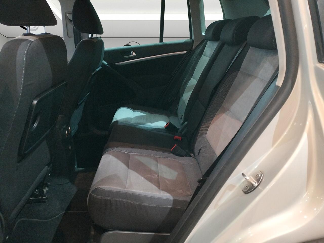 Volkswagen Tiguan 2.0 tdi Track *4X4*AUTOMATICO*