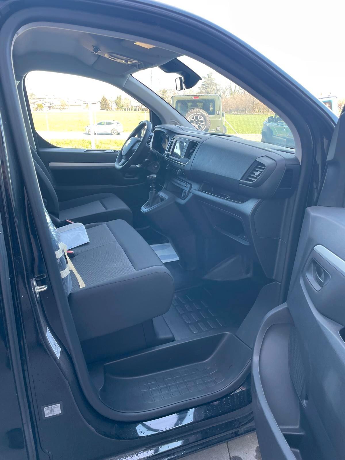 Fiat Scudo 2.0 BlueHDi 145 CV 9 posti passo lungo Flex Floor