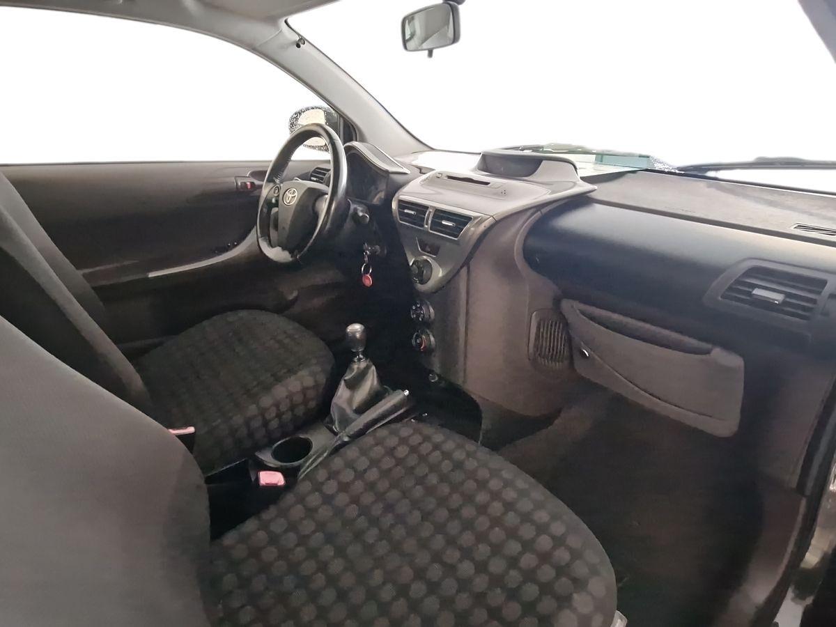 TOYOTA IQ 1.0 SOL
