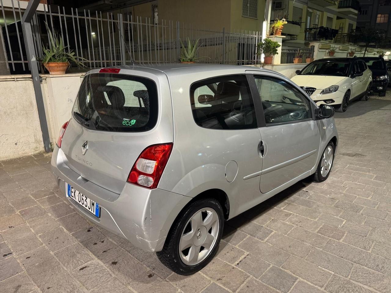 RENAULT Twingo 1.2 16V Dynamique