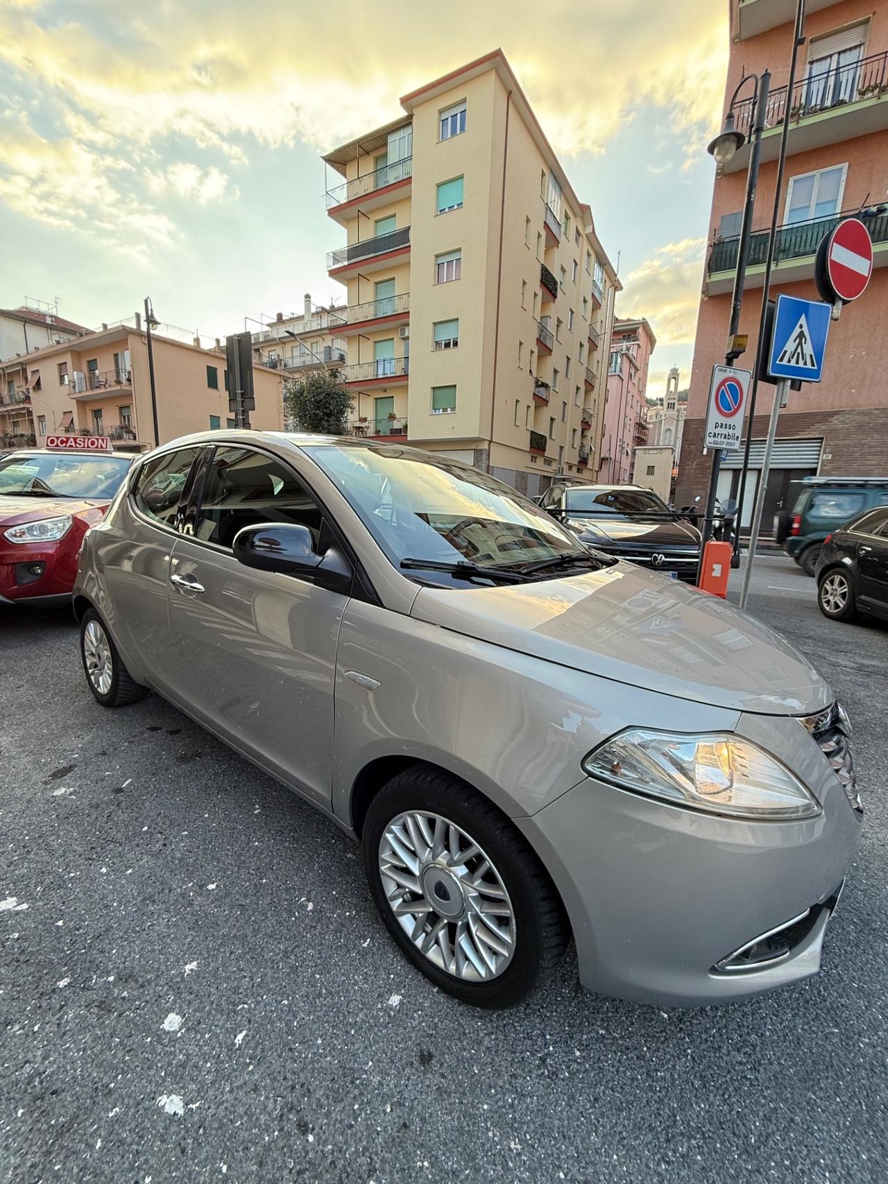 Lancia Ypsilon 1.3 MJT 16V 95 CV 5 porte S&S Elefantino