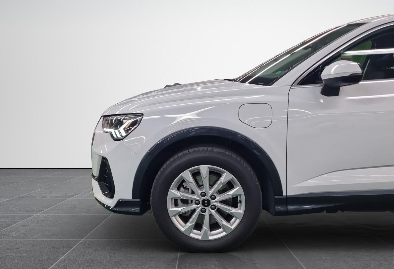 Audi Q3 SPB 45 TFSI e S tronic Business Plus