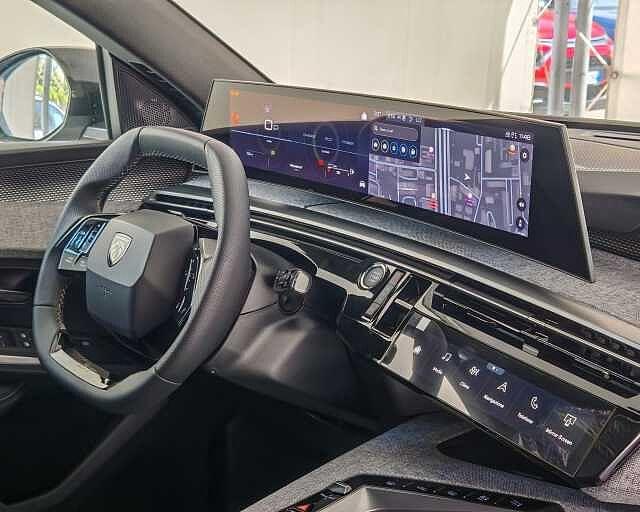 Peugeot 5008 Hybrid 136 e-DCS6 GT 7 posti