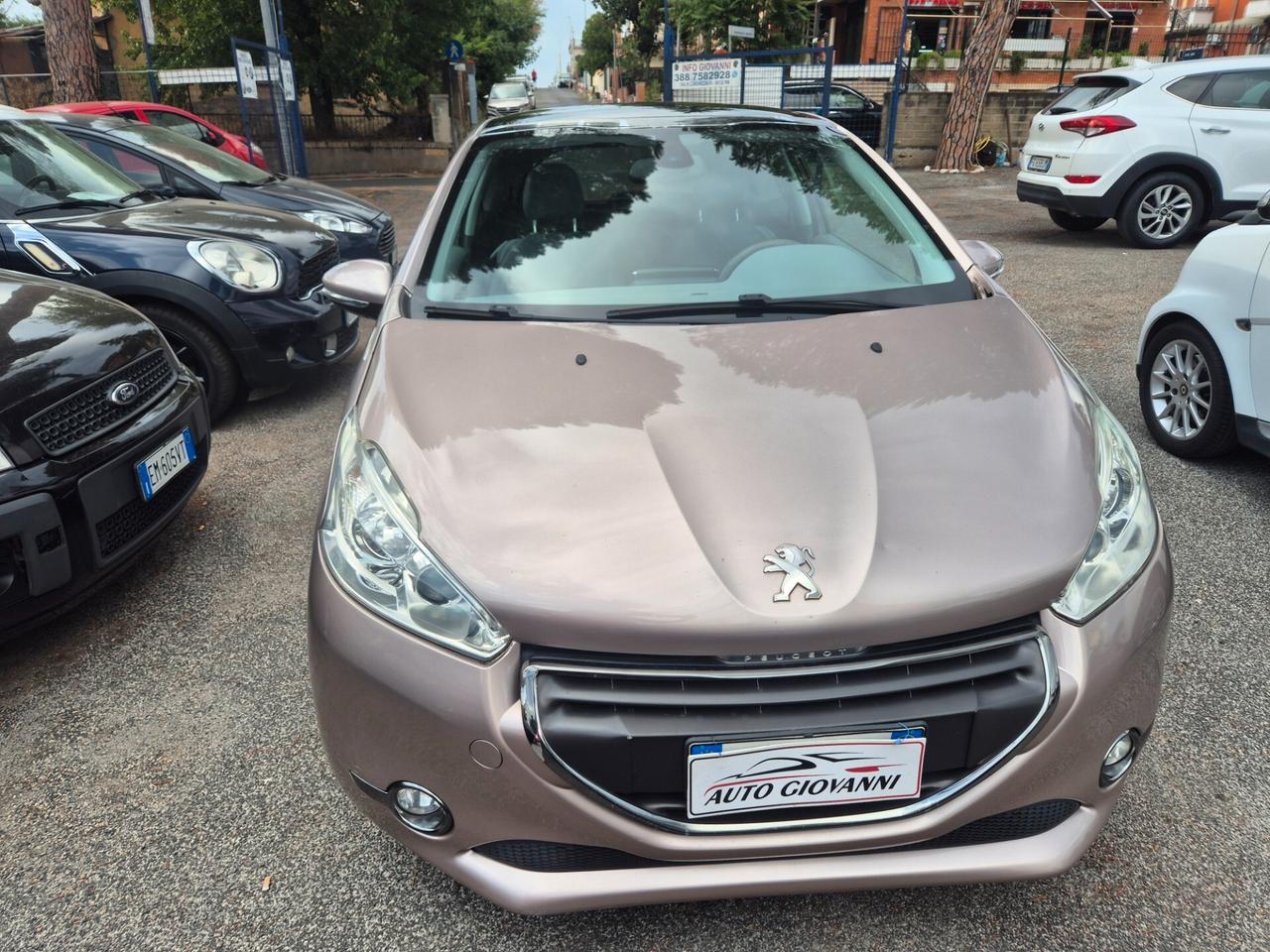 Peugeot 208 1.4 HDi 68 CV 3 porte Allure