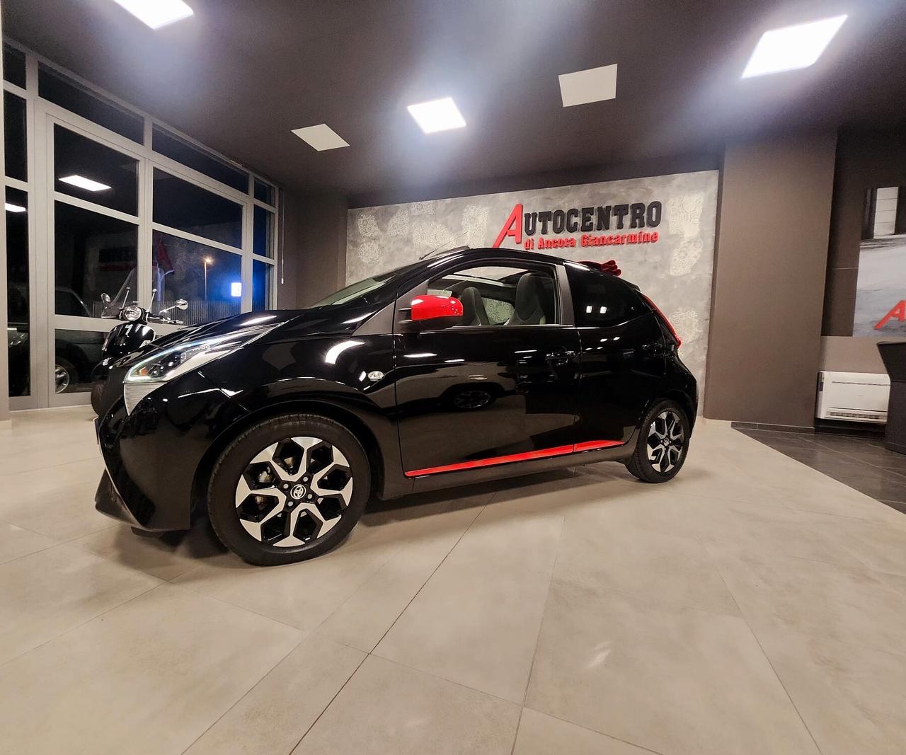 TOYOTA AYGO 1.0 BENZINA CAMBIO AUTOMATICO E TETTO APRIBILE