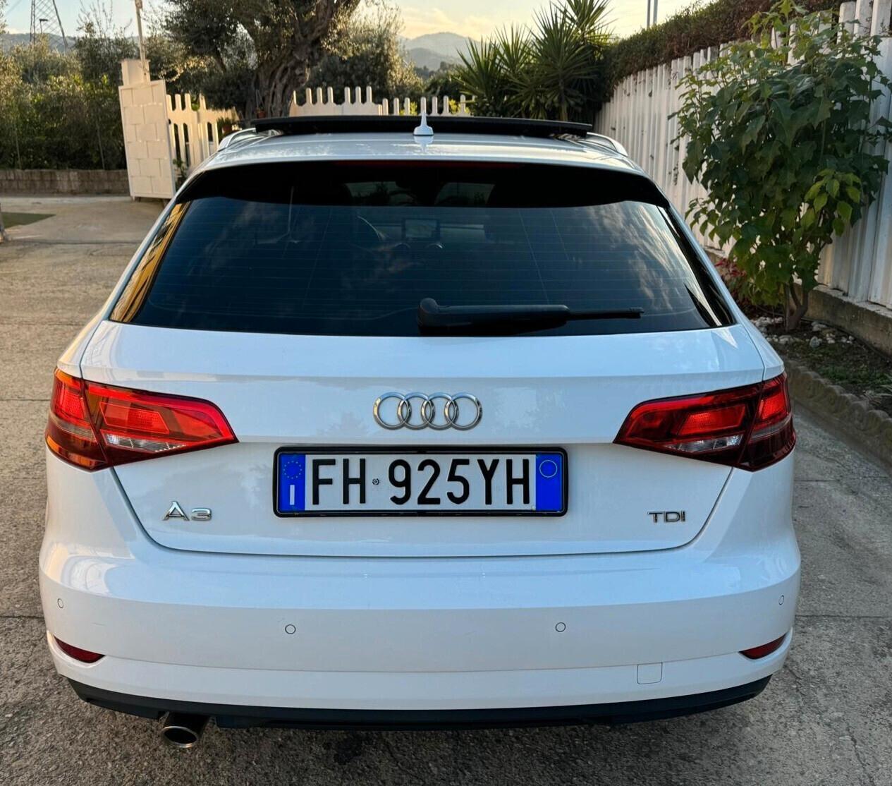 Audi A3 *SPORT* 1.6 TDI 110 CV *LED/TETTO*