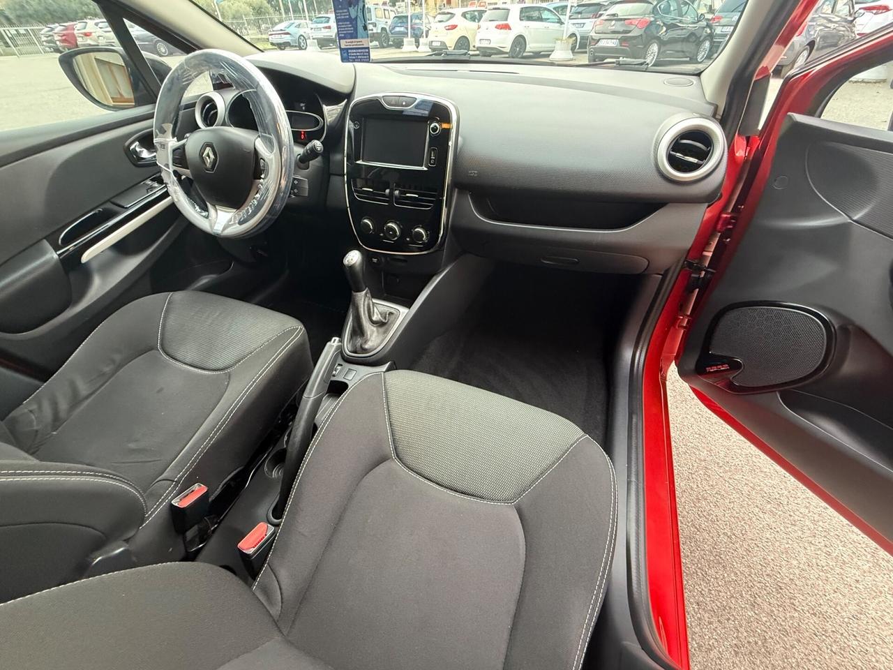 Renault Clio 1.2 75CV 5 porte Wave