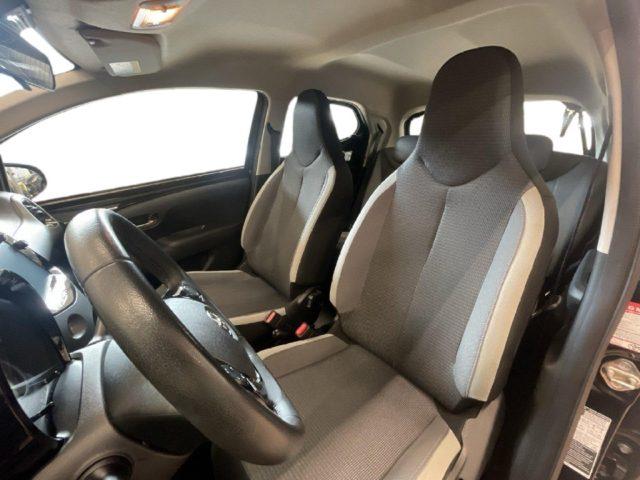 TOYOTA Aygo Connect 1.0 VVT-i 72 CV 5 porte x-play MMT