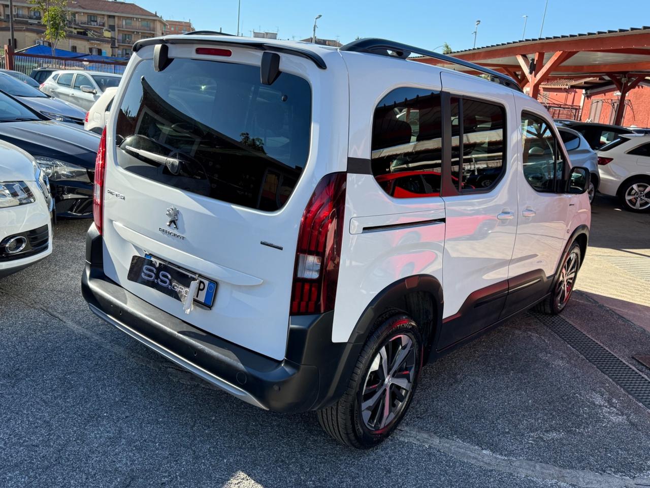 Peugeot Rifter 130- GT Line -automatica -unipro-rate