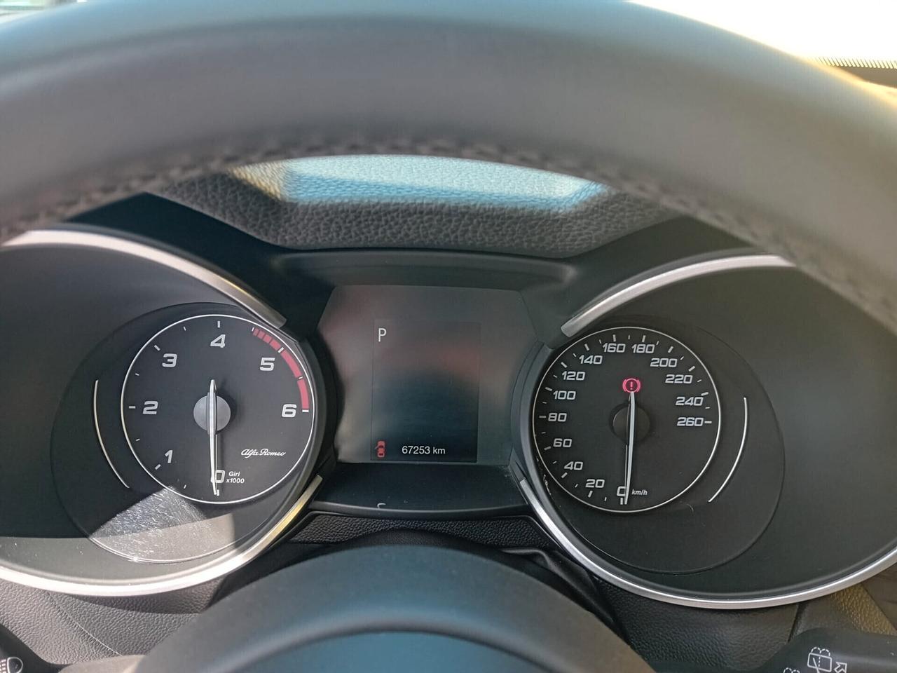 Alfa Romeo Stelvio 2.2 Turbodiesel 160 CV AT8 RWD Business