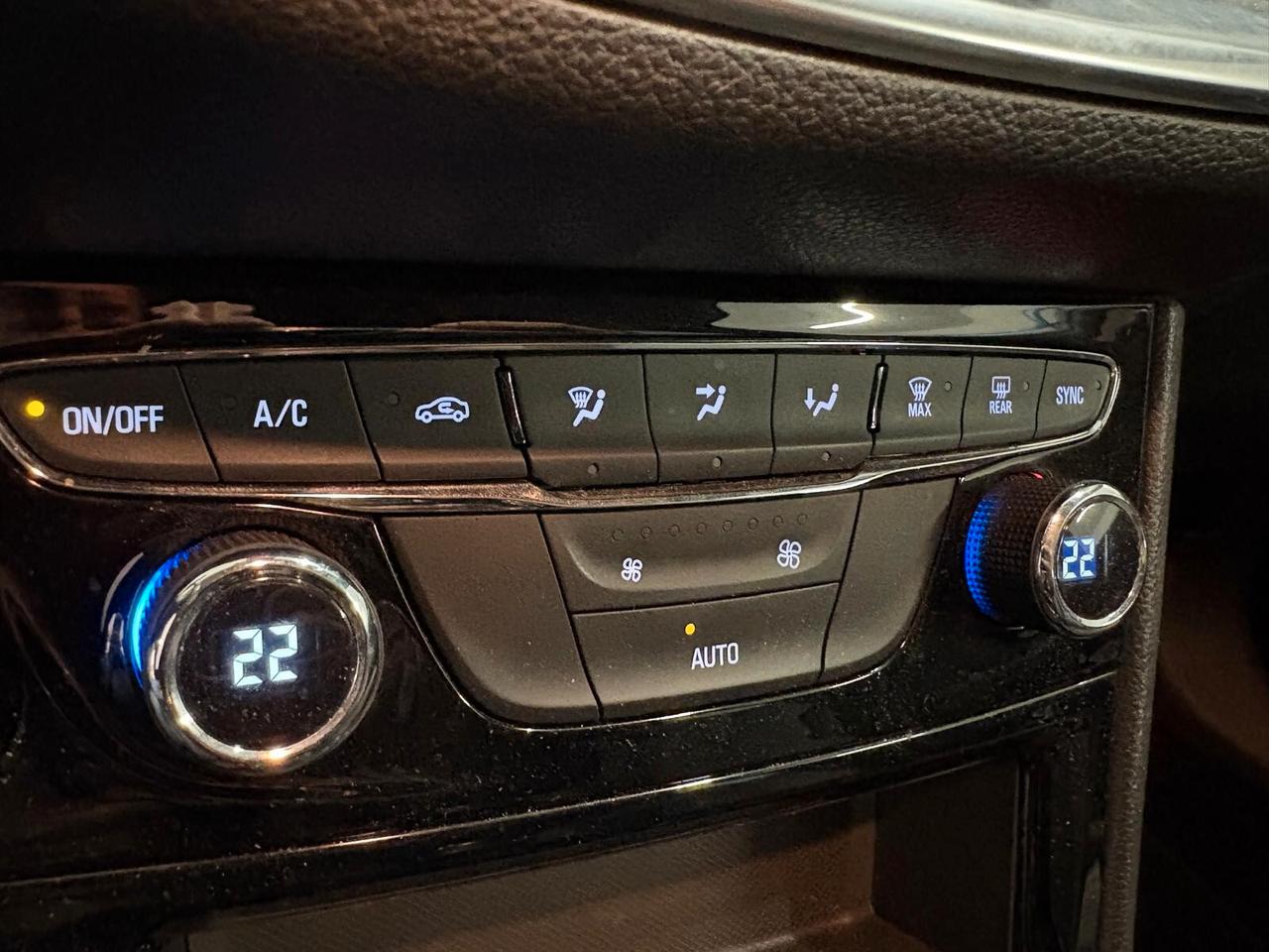 Opel Astra BUSINESS ELEGANCE 1.2 Turbo 130 CV 5 p. SPOTICAR