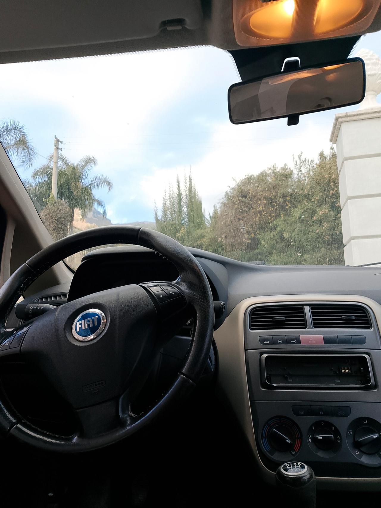 Fiat Grande Punto 1.3 MJT 90 CV 5 porte Dynamic