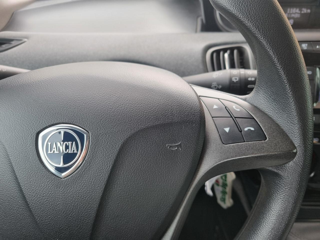 Lancia Ypsilon 1.0 FireFly 5 porte S&S Hybrid Ecochic A. Ferretti