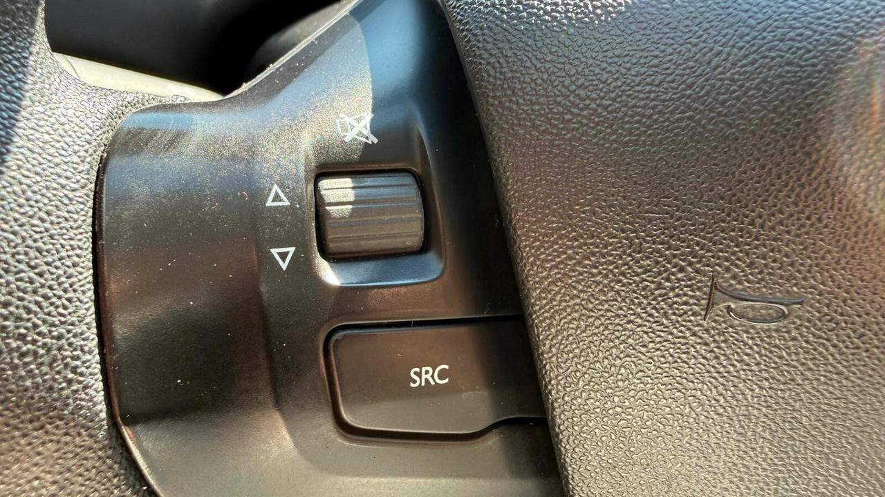 Peugeot 208 PureTech 82 5 porte Allure 2014 NEOP Gpl LEGGI TESTO