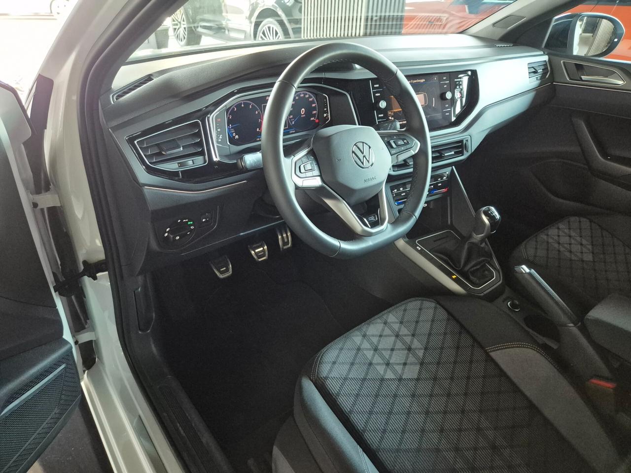 Volkswagen Taigo 1.0 TSI 110 CV R-Line KM0