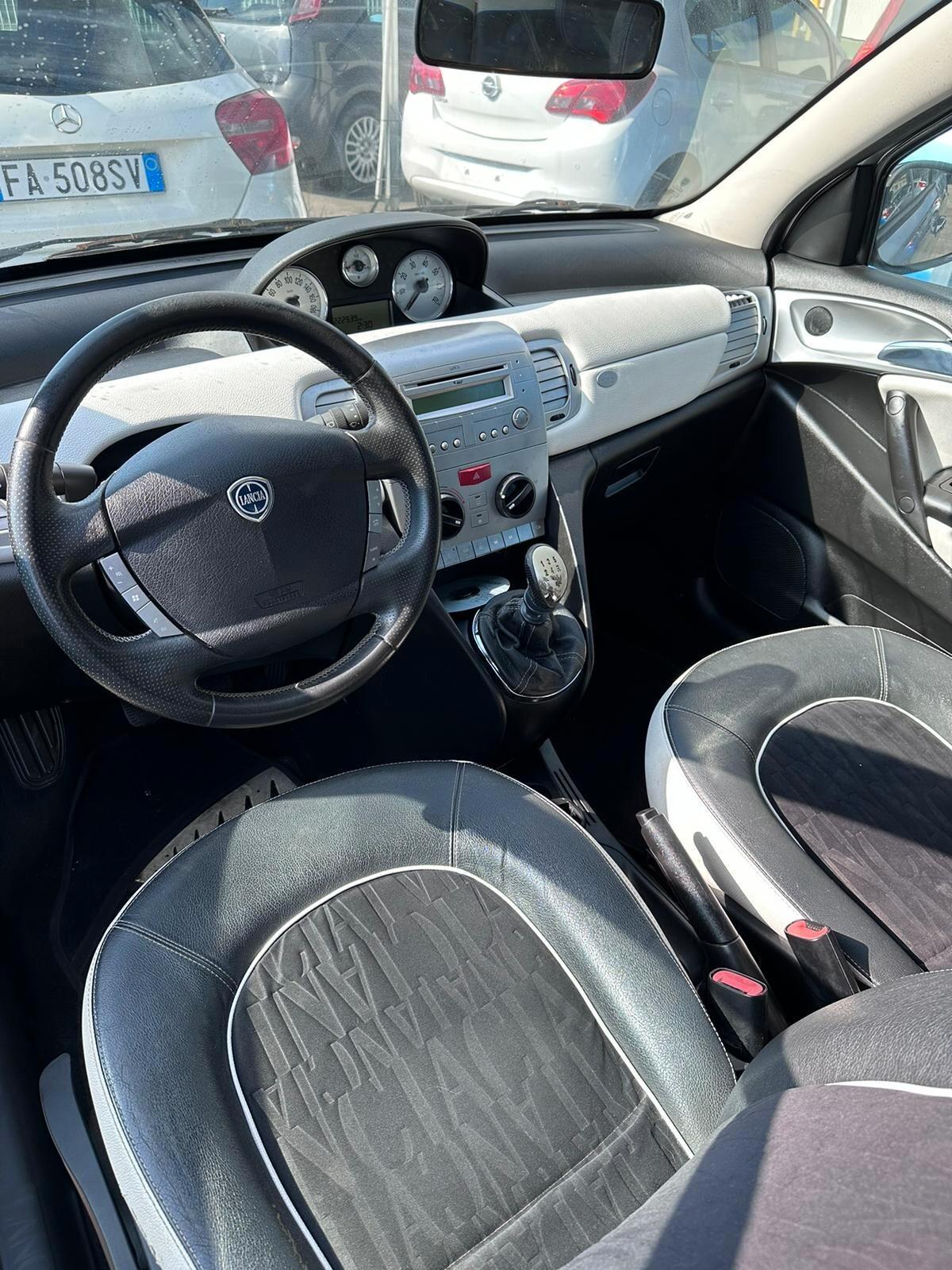 Lancia Ypsilon 1.2 69 CV Elle