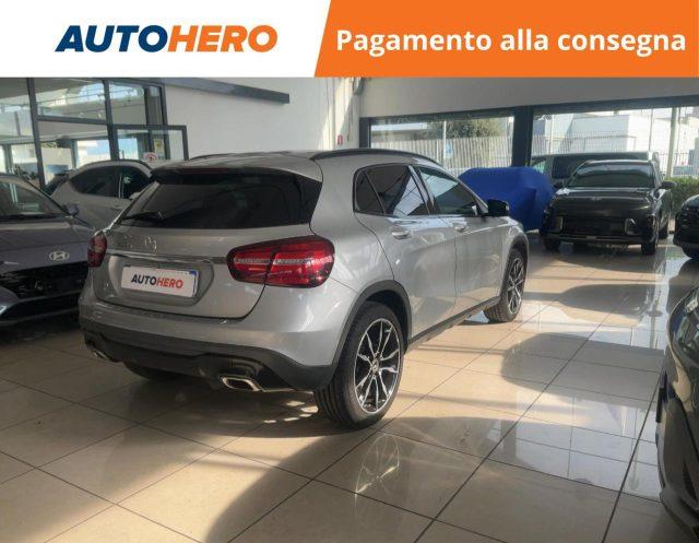 MERCEDES-BENZ GLA 200 d Automatic Sport