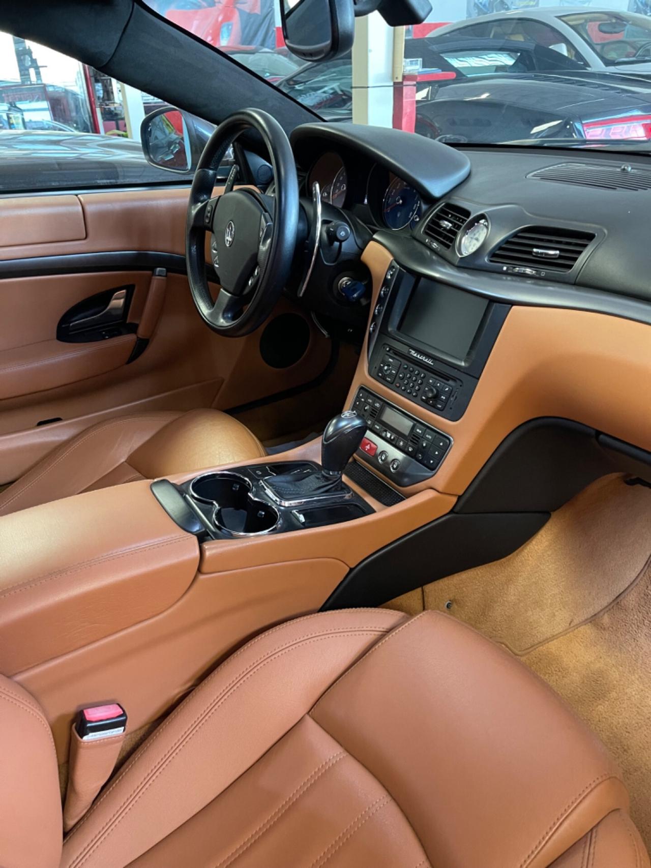 Maserati GranTurismo 4.2 V8 PERMUTE