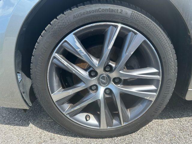 LEXUS IS 220d IS Hybrid Executive