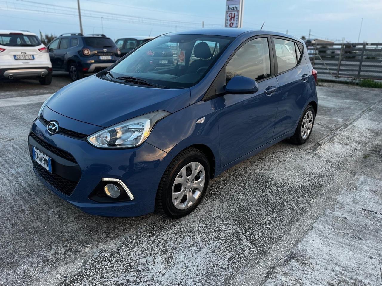 Hyundai i10 MPI Sound Edition Cambio Automatico