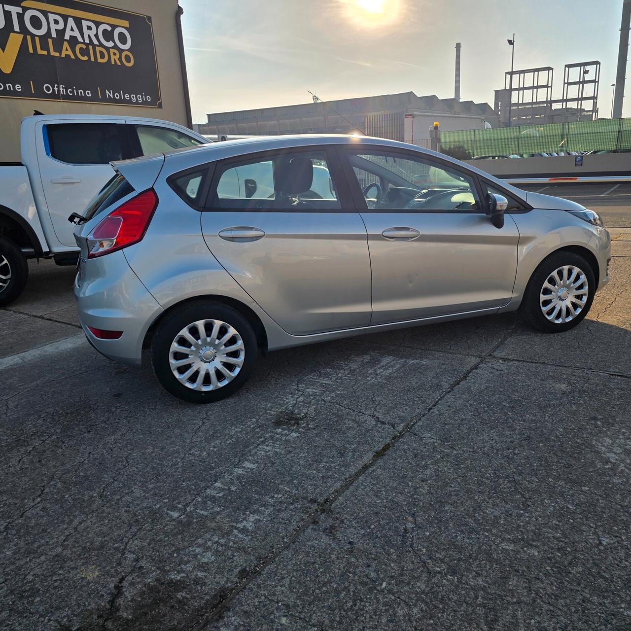 Ford Fiesta 1.5 TDCi 75CV 5 porte Business