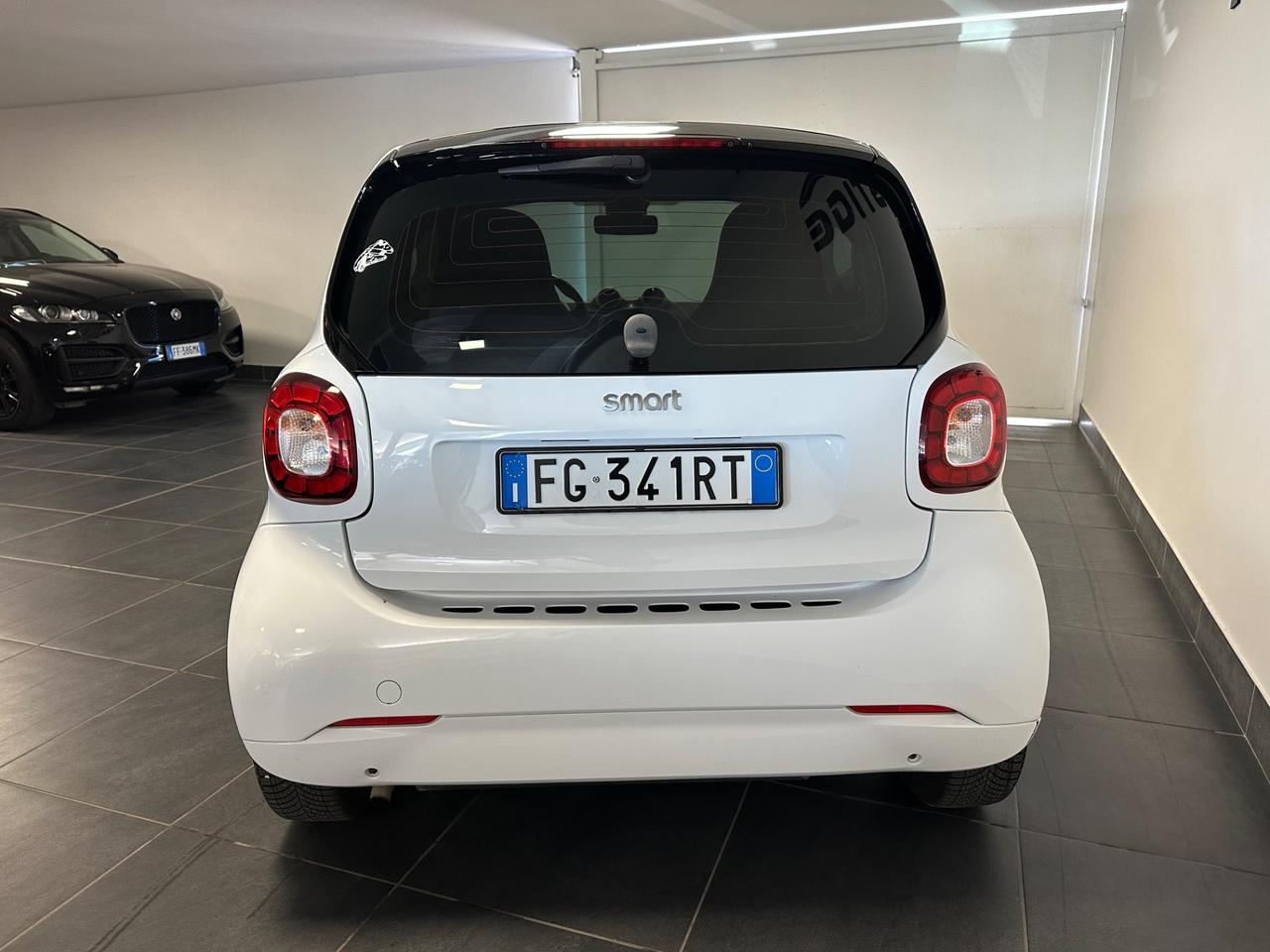 SMART FORTWO 1.0 PASSION 71CV AUTOMATICA TOTAL WHITE