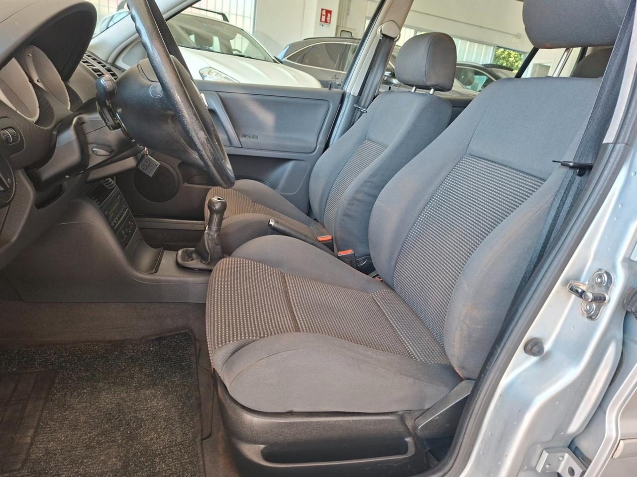 Volkswagen Polo 1.4 16V cat 5p. Highline