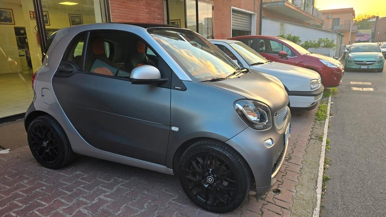 Smart ForTwo 1000 52 kW MHD coupé passion GRIGIO MATT