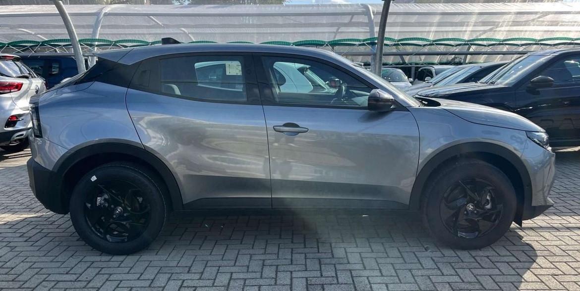 Alfa Romeo Junior 1.2 136 CV Hybrid eDCT6 Speciale AUTO A NOLEGGIO