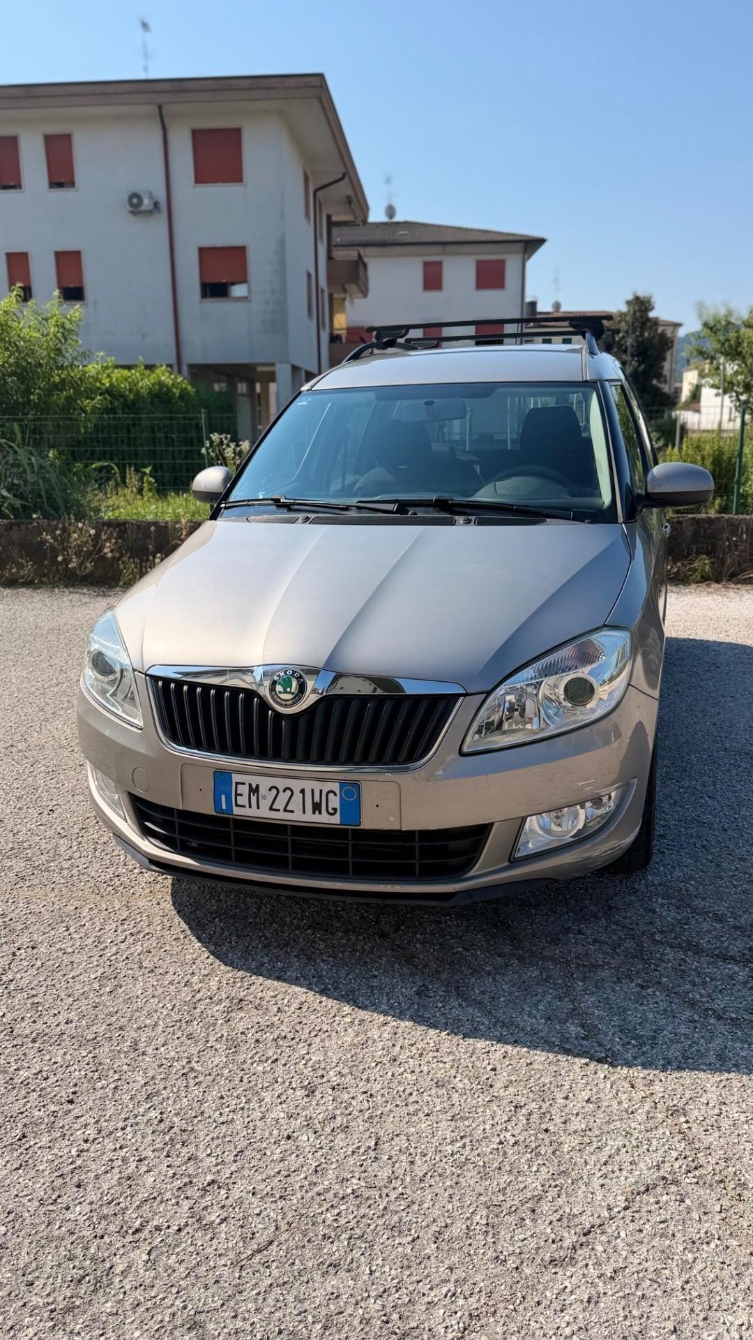 Skoda Roomster 1.6 TDI CR 90CV Ambition