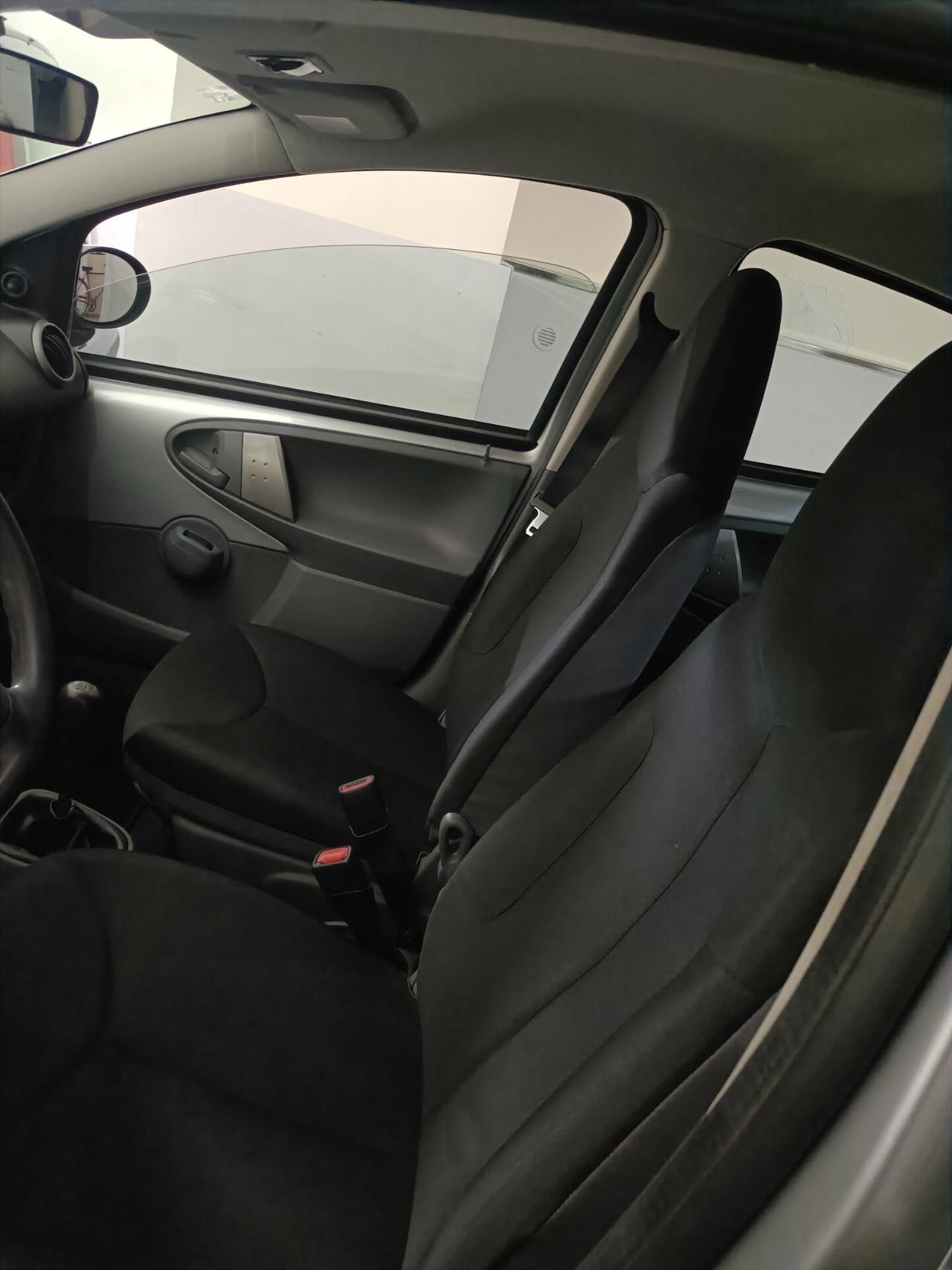 Toyota Aygo 1.0 12V VVT-i 5 porte Now