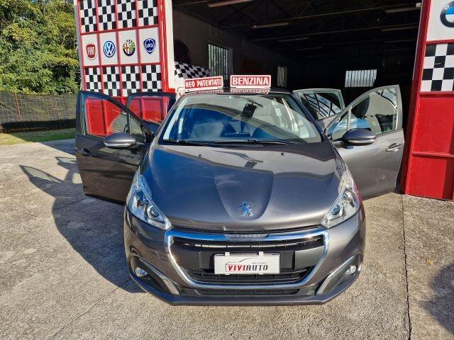 Peugeot 208 1.2 BENZINA X NEOPATENTATI