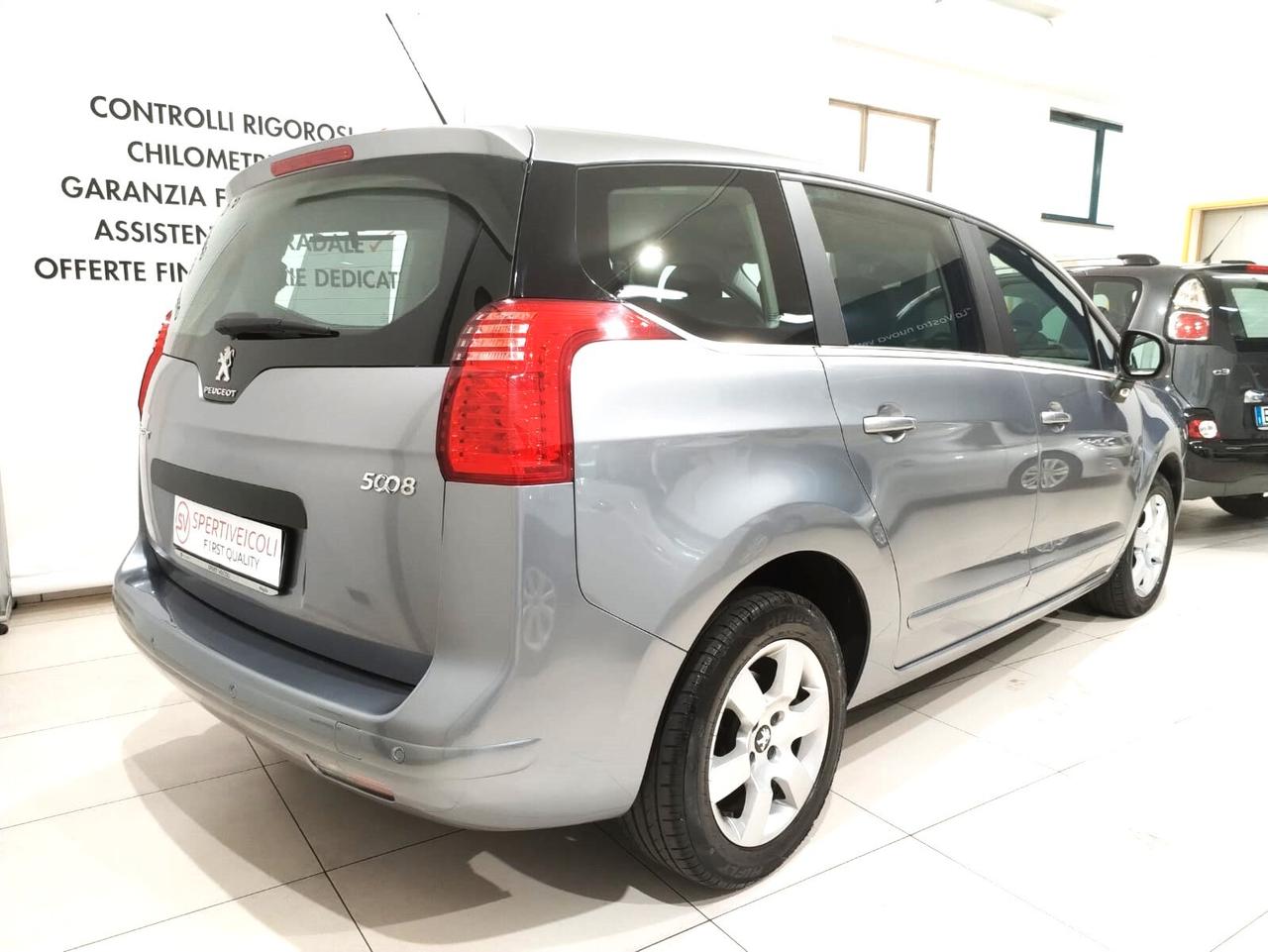 Peugeot 5008 1.6 HDi 115CV Active 7 Posti