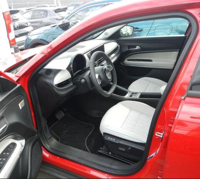 FIAT 600 Hybrid 110 CV DCT MHEV La Prima