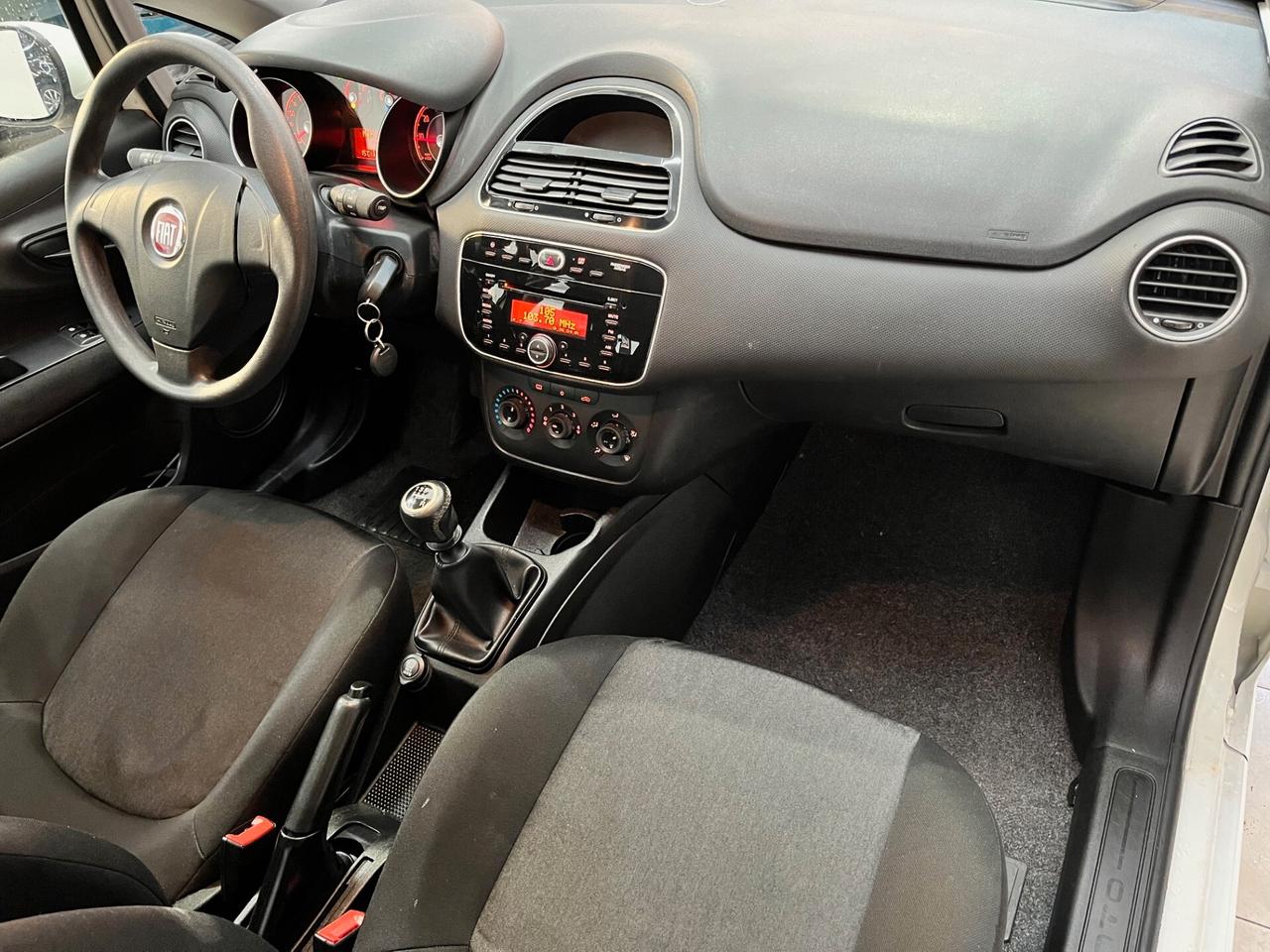 Fiat Punto 1.2 8V 5 porte Street KM 66.600 - 2016