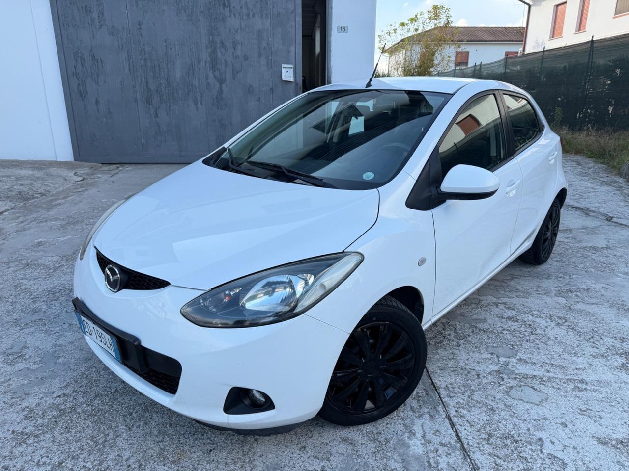 Mazda 2 1.3 Benzina 75CV 5p. 2010 Neopatentati