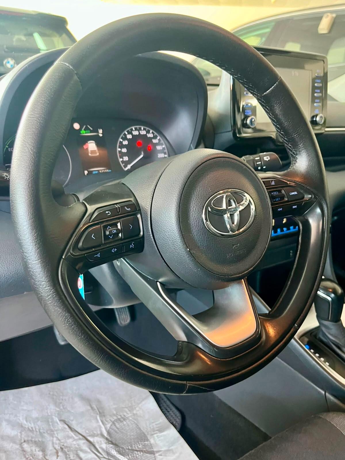 Toyota Yaris 1.5 Hybrid 5 porte Business